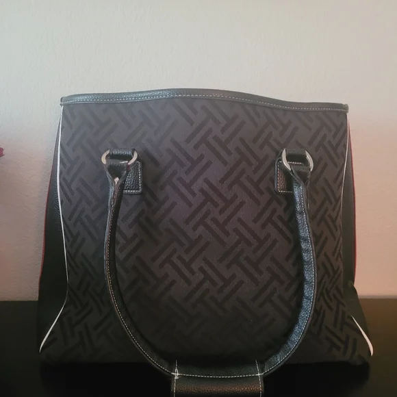 Tignanello Weekender travel Bag - Picture 4 of 14